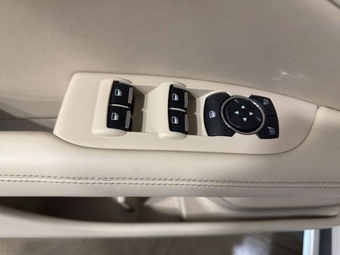 Used 2019 Lincoln MKZ Premiere image 13