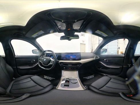 Used 2025 BMW 330i xDrive Sedan image 35