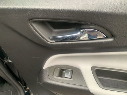 Used 2023 Chevrolet Equinox LT image 26