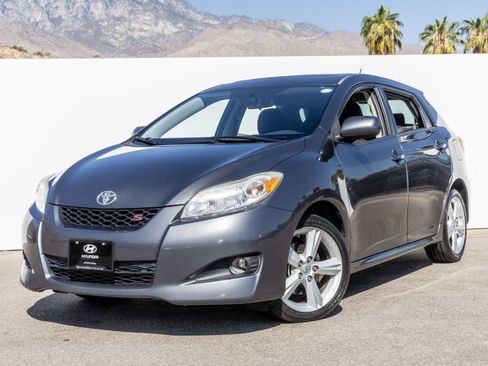 Used 2010 Toyota Matrix S w/ All Weather Guard Pkg FWD image 1