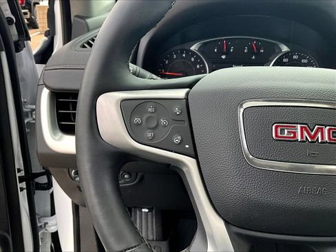 Used 2024 GMC Terrain SLT w/ LPO, 'HIT The Road' Package AWD/4WD image 13