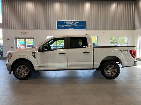 Used 2022 Ford F150 XLT w/ Trailer Tow Package image 8