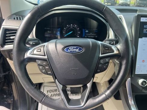Used 2024 Ford Edge Titanium AWD/4WD image 28