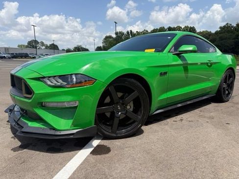 Used 2019 Ford Mustang Coupe RWD image 5