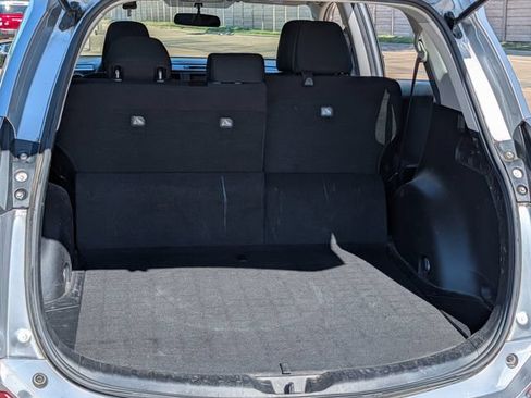 Used 2016 Toyota RAV4 LE FWD image 25