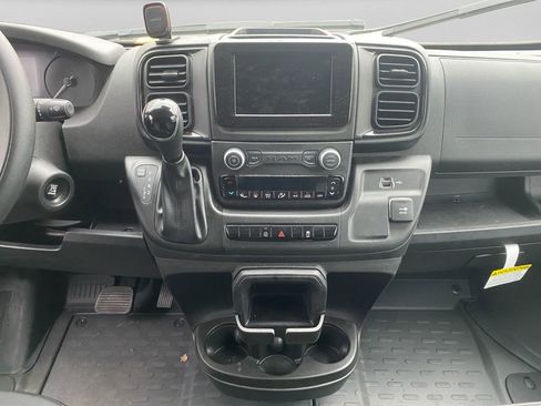 Used 2026 RAM ProMaster 2500 w/ Convenience Group FWD image 15
