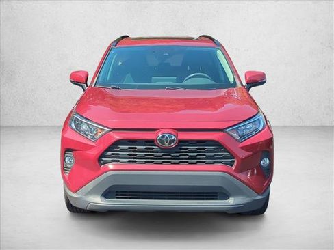 Used 2019 Toyota RAV4 XLE Premium w/ Cold Weather Package FWD image 2