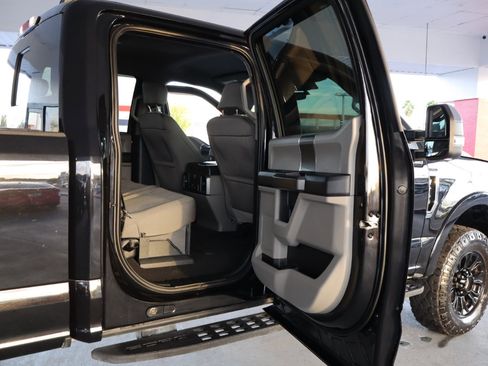 Used 2020 Ford F250 XLT w/ Tremor Off-Road Package image 33