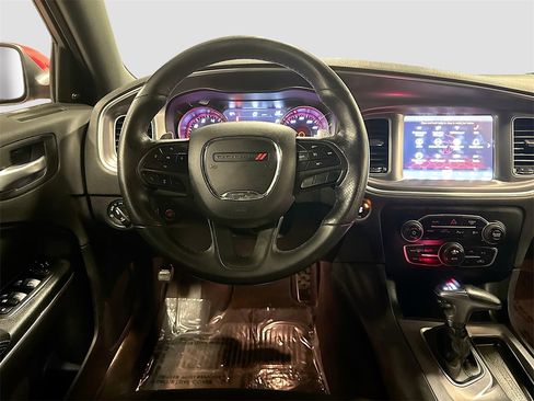 Used 2019 Dodge Charger R/T image 23