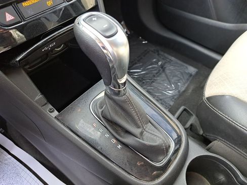 Used 2019 Buick Encore Preferred image 24