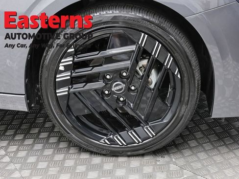 Used 2026 Nissan Sentra SR w/ Floor Mat Package FWD image 30