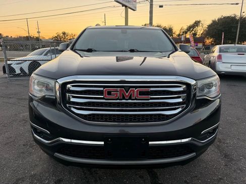 Used 2017 GMC Acadia SLT image 2