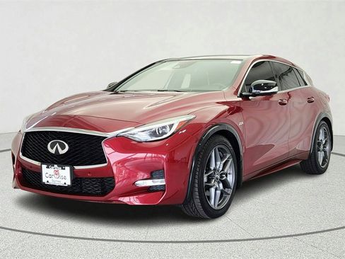 Used 2018 INFINITI QX30 Sport w/ Sport Leather Package image 3