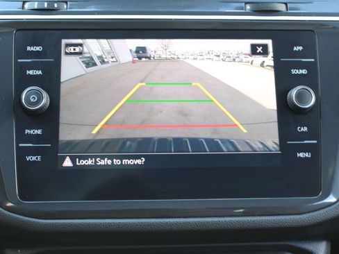 Certified 2024 Volkswagen Tiguan SE R-Line w/ MDO Package, Two-Row image 16