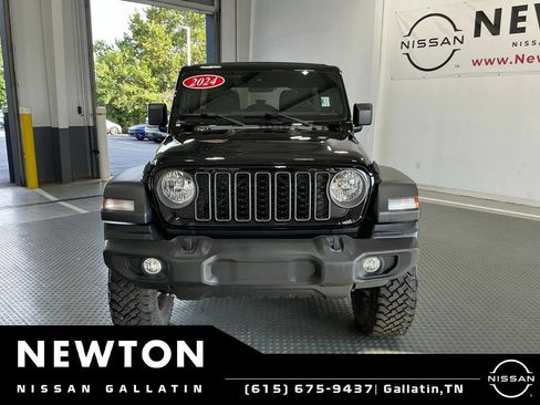Used 2024 Jeep Wrangler Unlimited Sport AWD/4WD image 27