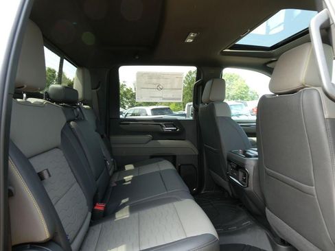 New 2026 Chevrolet Silverado 2500 ZR2 w/ LPO, Dark Essentials Package AWD/4WD image 14