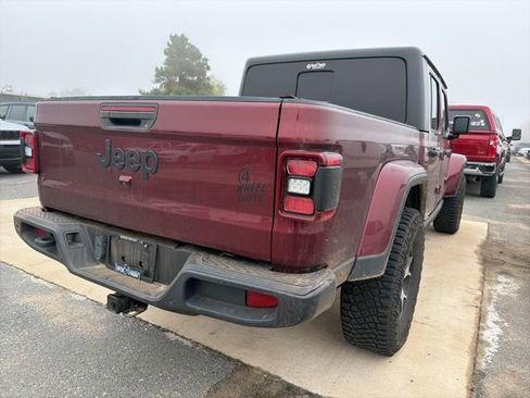 Used 2021 Jeep Gladiator Sport image 8