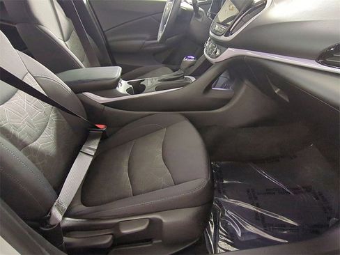 Certified 2018 Chevrolet Volt LT w/ Comfort Package image 26