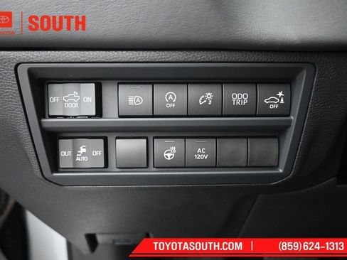 New 2026 Toyota Tundra Platinum AWD/4WD image 31