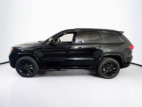 Used 2021 Jeep Grand Cherokee Laredo X AWD/4WD image 8