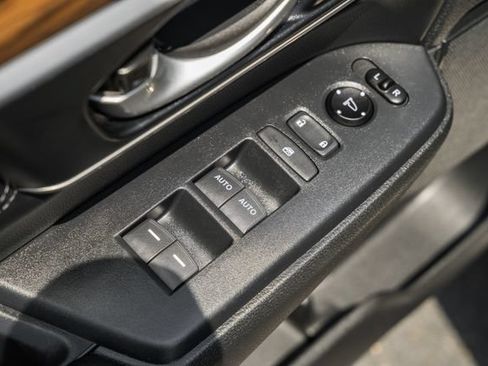 Used 2020 Honda CR-V Touring image 37