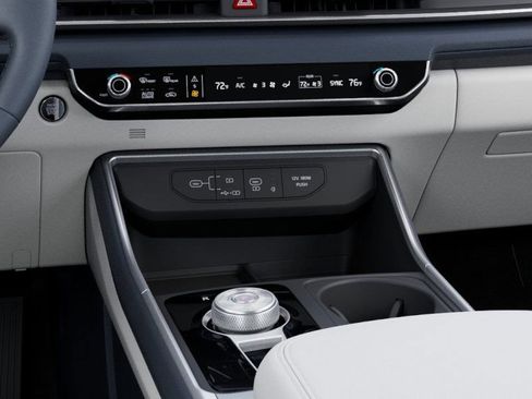 New 2026 Kia Carnival EX image 24