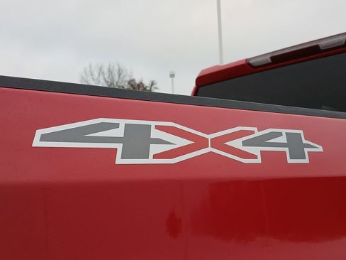 Used 2022 Chevrolet Silverado 1500 Custom image 21