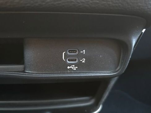 New 2026 Chrysler Pacifica Select w/ S Appearance Package image 15