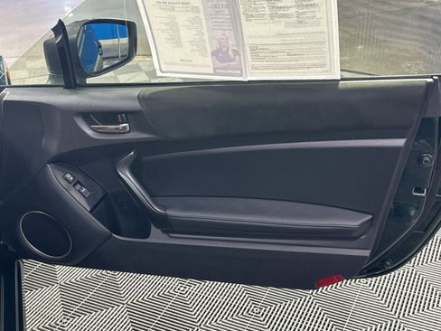 Used 2020 Toyota 86 image 32