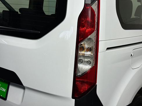 Used 2019 Ford Transit Connect XL image 31