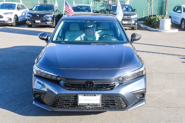 Used 2023 Honda Civic Touring image 2
