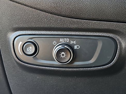 Certified 2023 Chevrolet Equinox LT FWD image 23