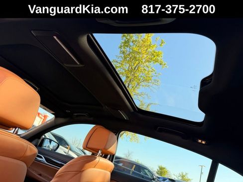 Used 2022 BMW 750i xDrive w/ M Sport Package AWD/4WD image 26