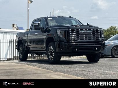 New 2026 GMC Sierra 2500 Denali Ultimate w/ LPO, Black Badging Package