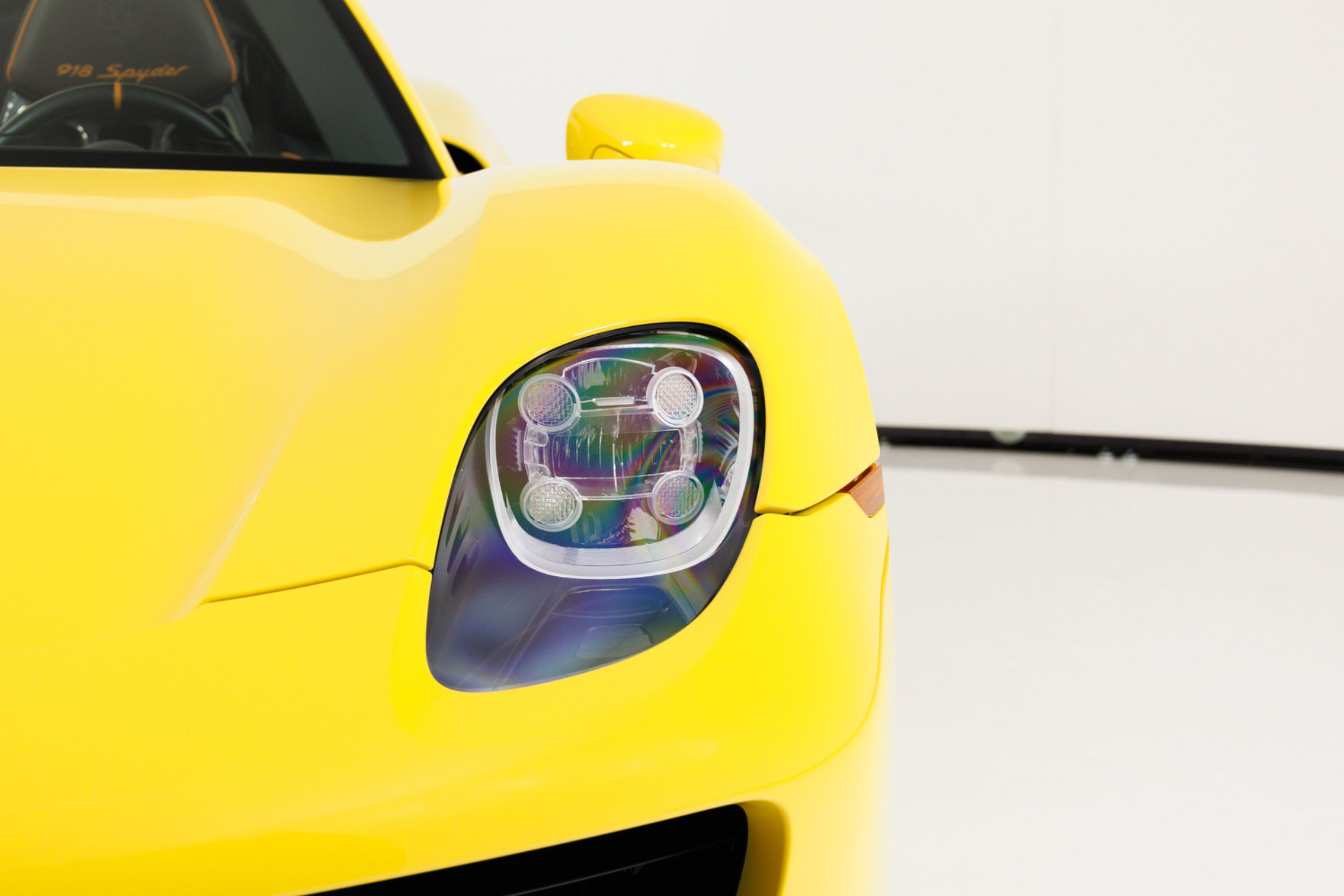 Used 2015 Porsche 918 Spyder AWD/4WD image 56