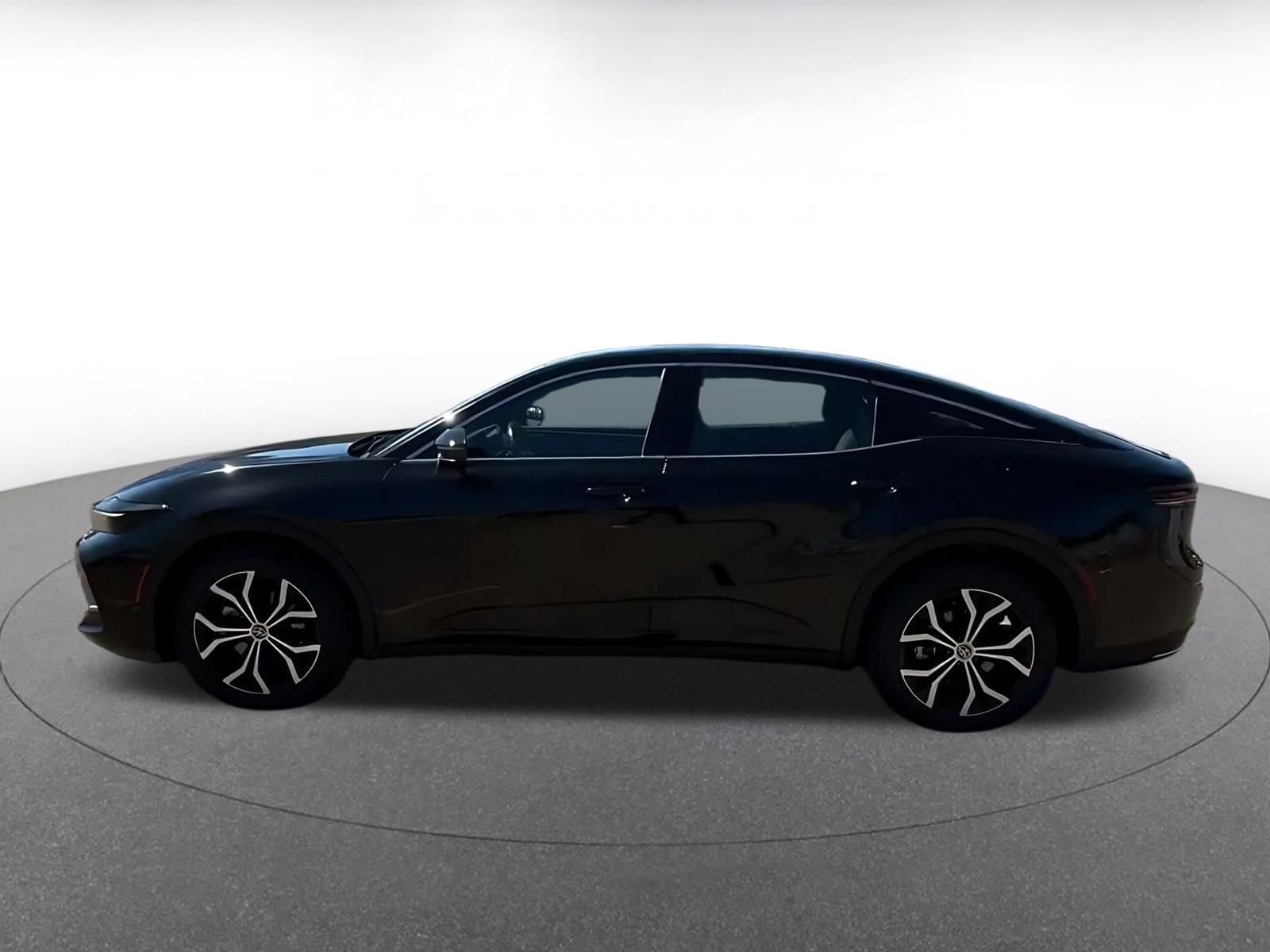 Used 2025 Toyota Crown AWD/4WD image 13