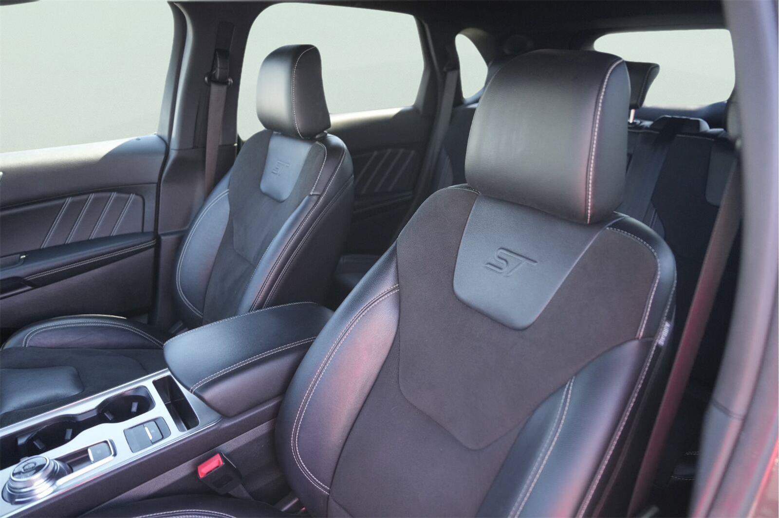 Used 2023 Ford Edge ST AWD/4WD image 10