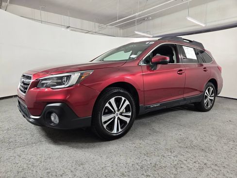 Used 2019 Subaru Outback 2.5i Limited AWD/4WD image 2