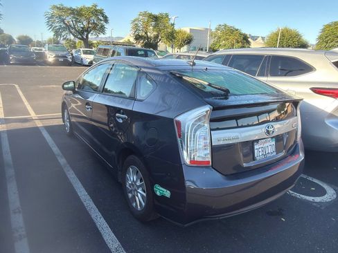 Used 2014 Toyota Prius Prime Advanced FWD image 5