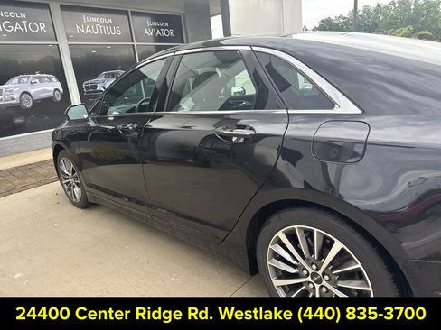 Used 2019 Lincoln MKZ Reserve FWD image 16