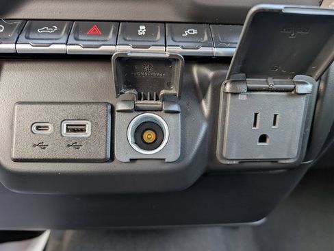 Used 2021 Chevrolet Silverado 1500 Custom w/ Safety Confidence Package image 25