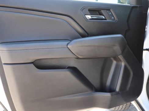 Used 2024 GMC Canyon Elevation w/ Convenience Package AWD/4WD image 12