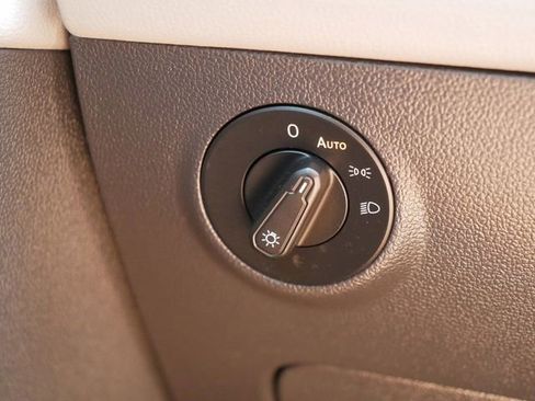 Certified 2023 Volkswagen Taos SEL AWD/4WD image 24