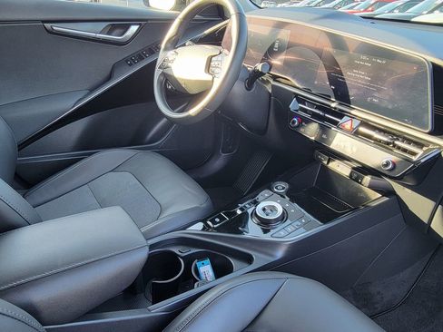 Used 2023 Kia Niro Wind FWD image 10