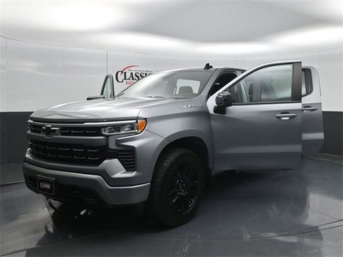 Used 2024 Chevrolet Silverado 1500 RST image 33