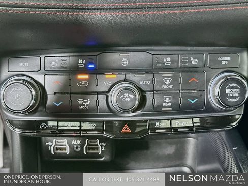 Used 2023 Dodge Durango GT AWD/4WD image 19