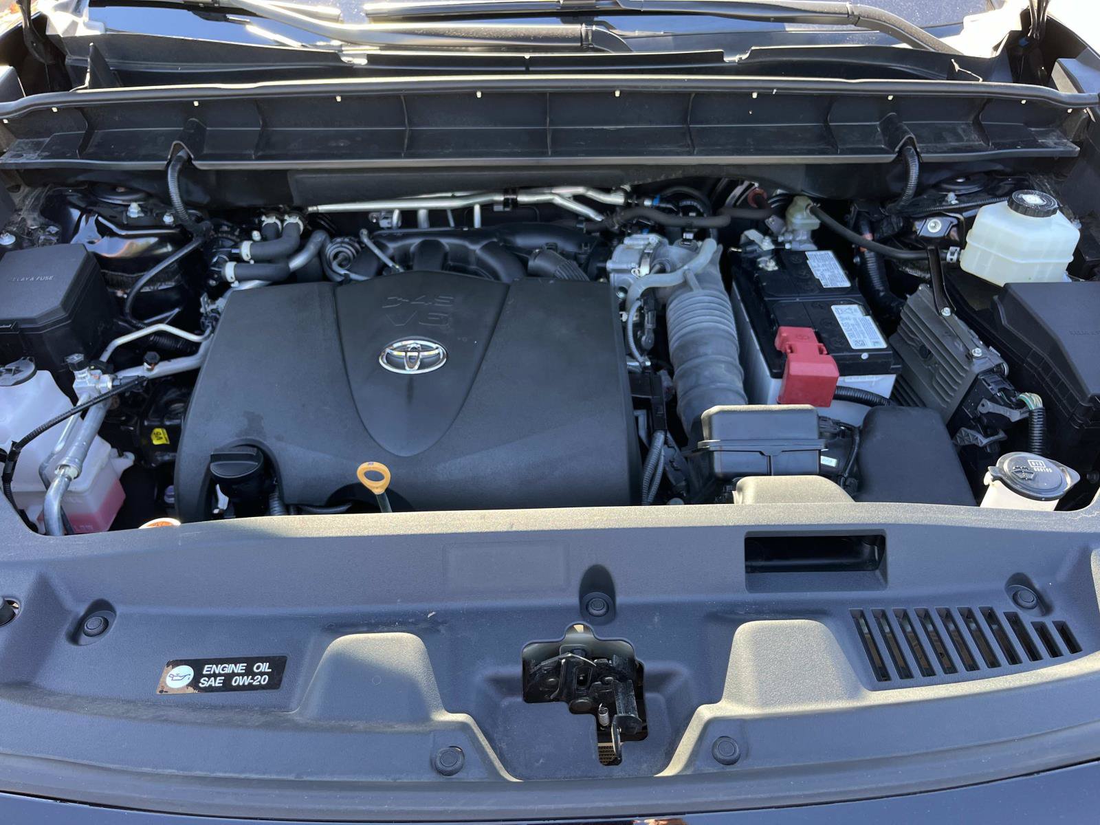 Used 2022 Toyota Highlander XLE FWD image 44