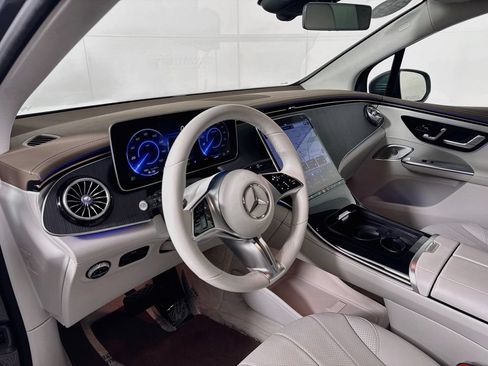 Used 2023 Mercedes-Benz EQE 350+ SUV w/ AMG Line Exterior Package image 9