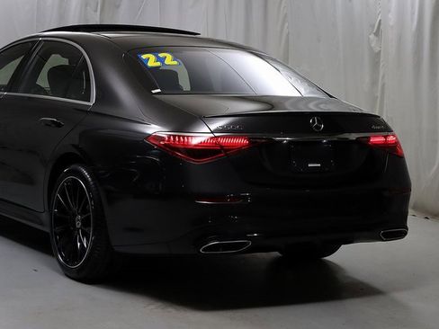 Certified 2022 Mercedes-Benz S 500 4MATIC w/ AMG Line Package image 8
