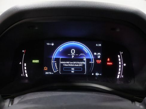 Used 2025 Toyota Camry LE FWD image 38